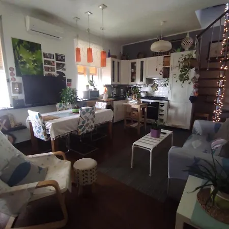 Happy House In N.010025-lt-2727 Appartement Genua